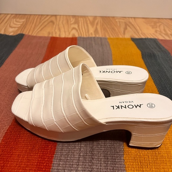 White Faux Croc Mule Heels - Picture 5 of 5